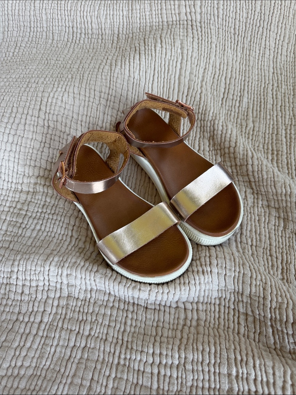 Mia leather Kids Metallic Rose Gold Strap Sandals